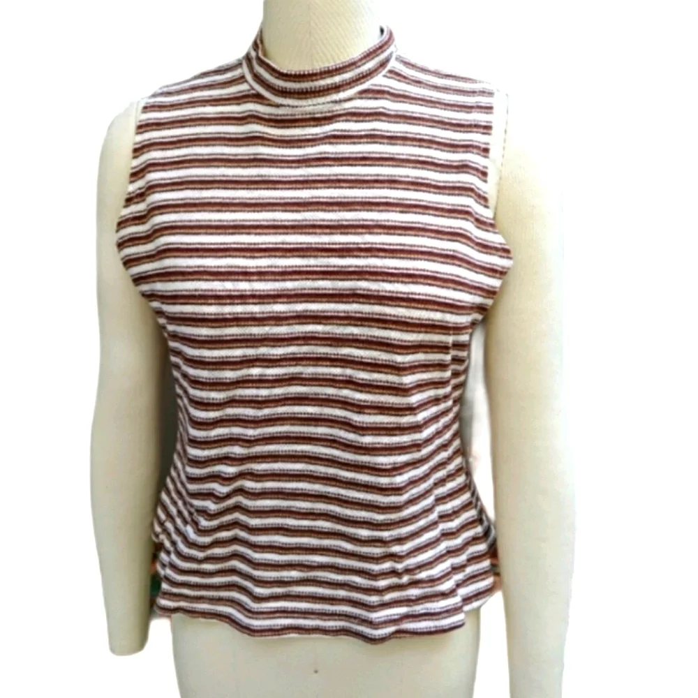 Vintage Star Cody Stripe Ribbed Button Back Top - Picture 1 of 5